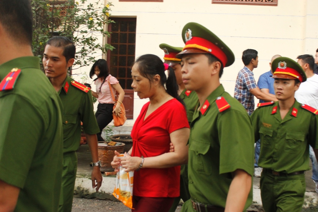 hoa hau quy ba lua dao anh 1