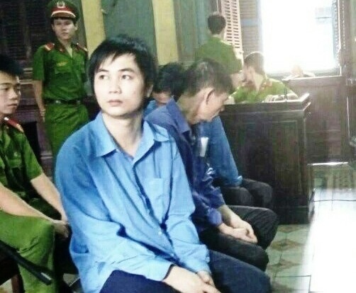 bóp cổ người yêu để cướp ảnh 1 bop co nguoi yeu de cuop anh 1