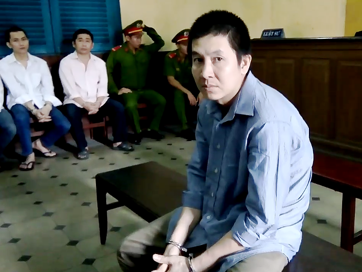 Dam vo 13 nhat dao vi doi ly hon hinh anh