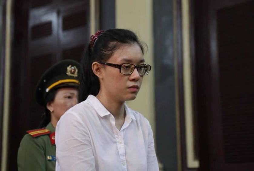 Truong Ho Phuong Nga lua dao anh 2