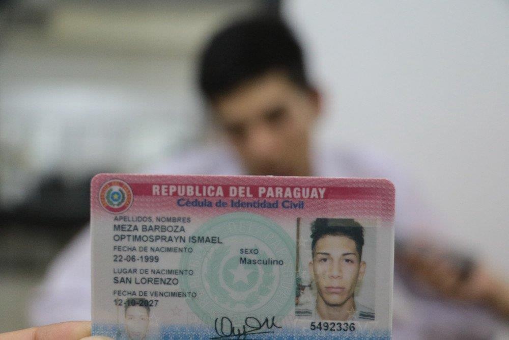 Chang trai duoc dat ten theo phim Transformers anh 1