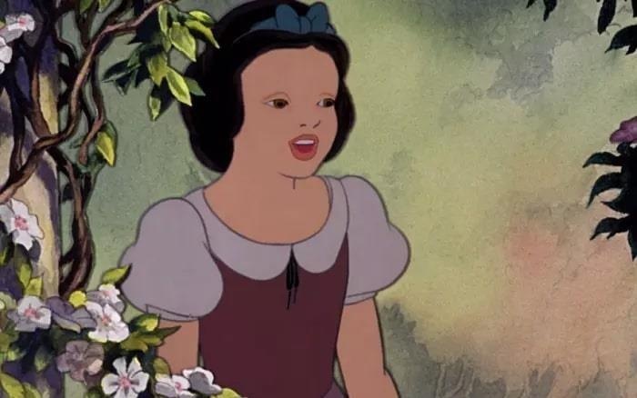 Thu boi lop trang diem di, cac cong chua Disney trong se nhu the nao? hinh anh