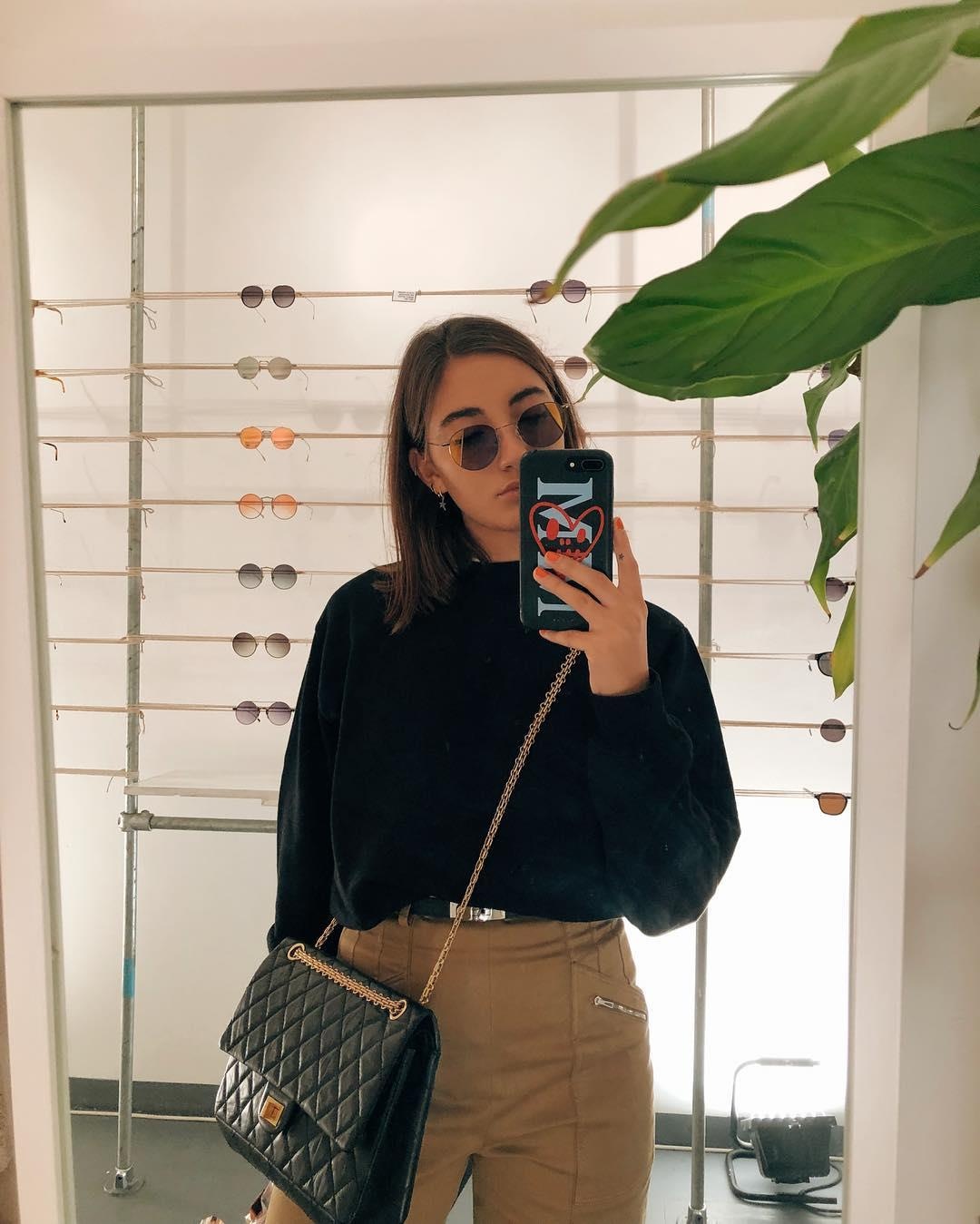 con gai cac sao bong da anh 6