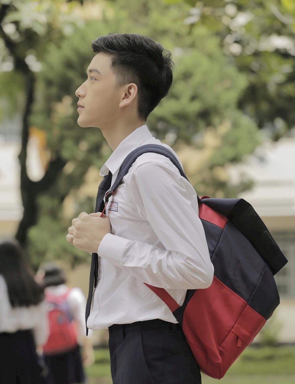 hot boy thi THPT quoc gia anh 8