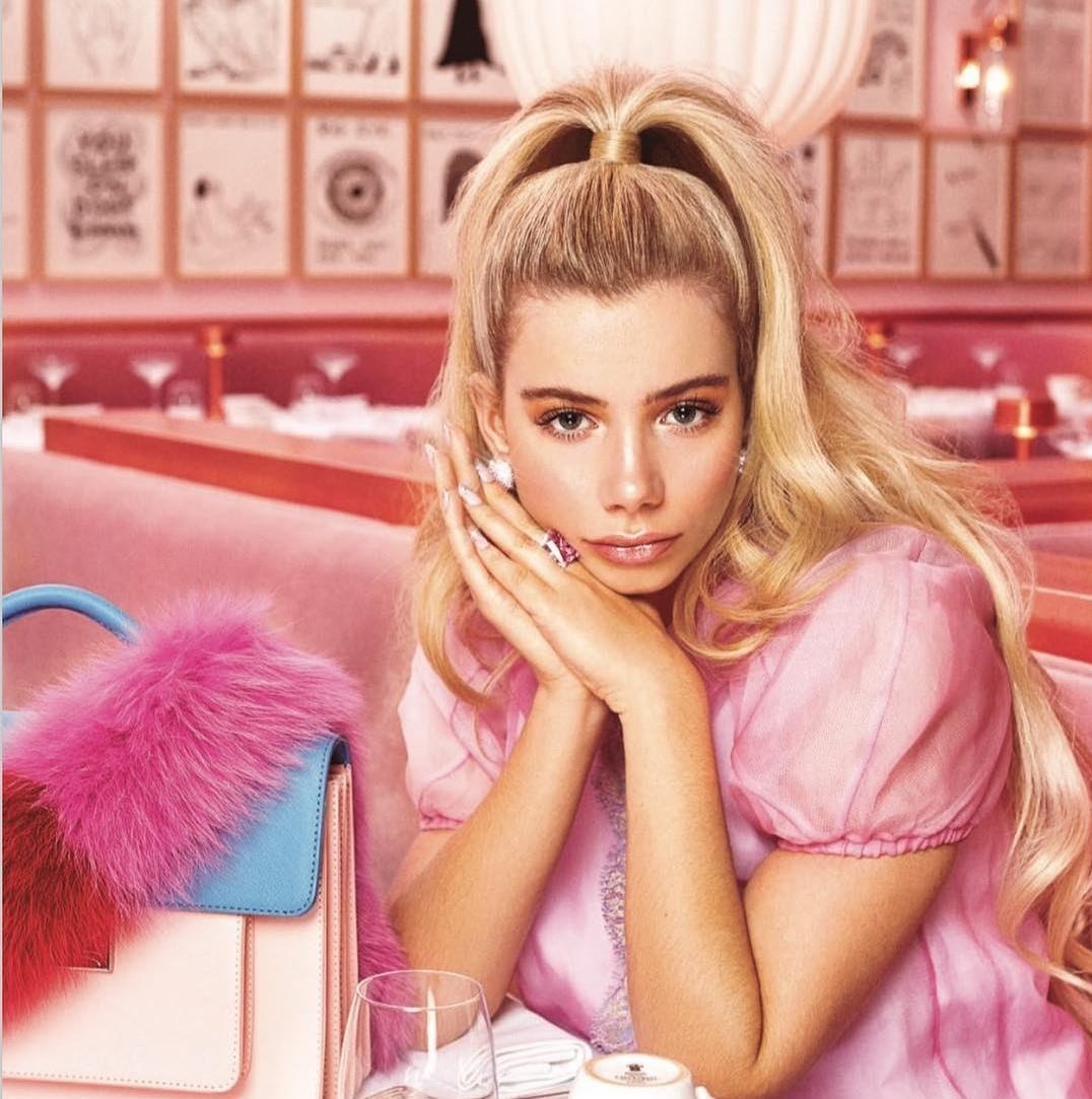 nguoi mau 9X xinh dep goi cam anh 9