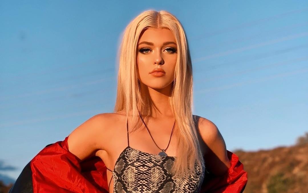 Loat hot girl 2K ca tinh, goi cam dang 'thong tri' mang xa hoi hinh anh