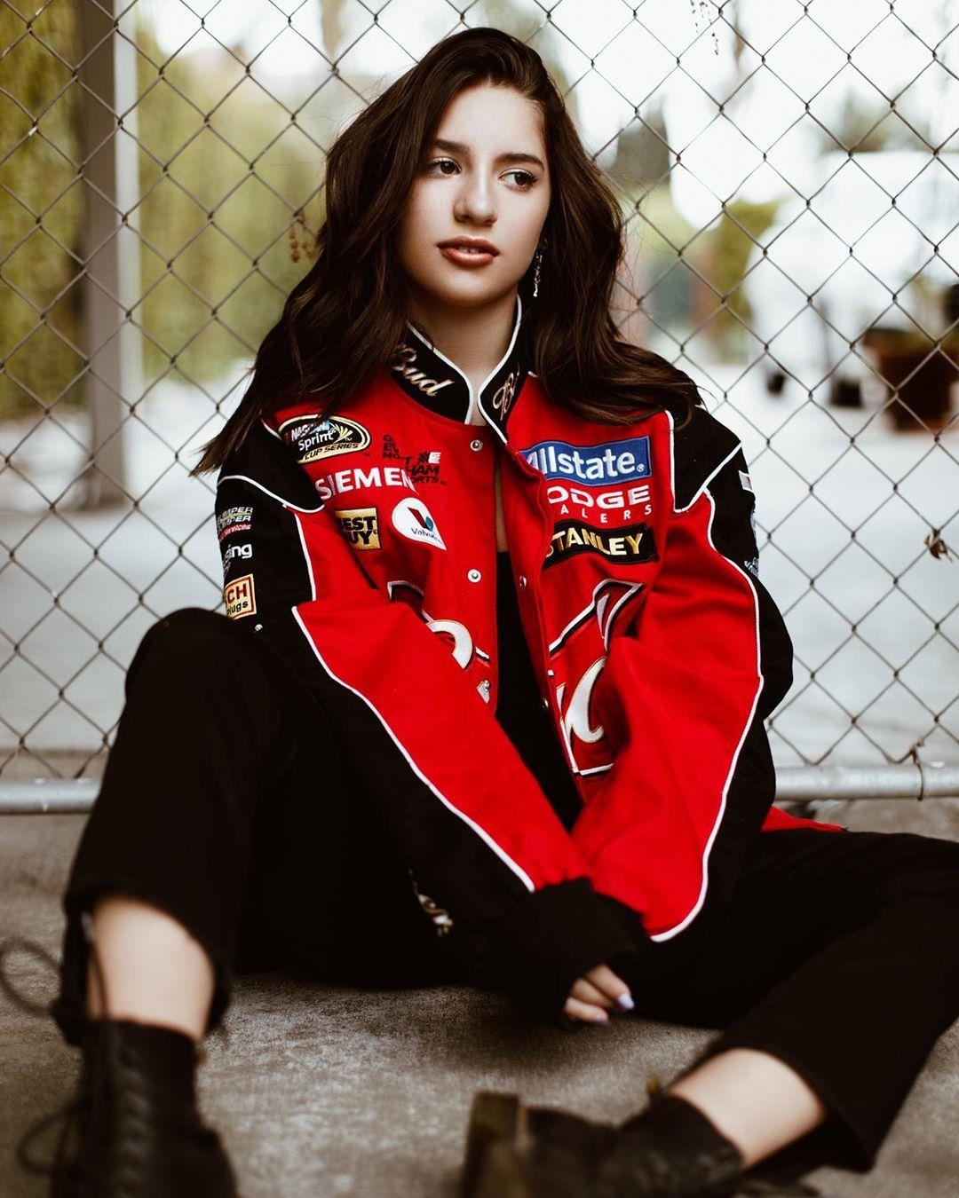 em gai vu cong nhi Maddie Ziegler anh 9