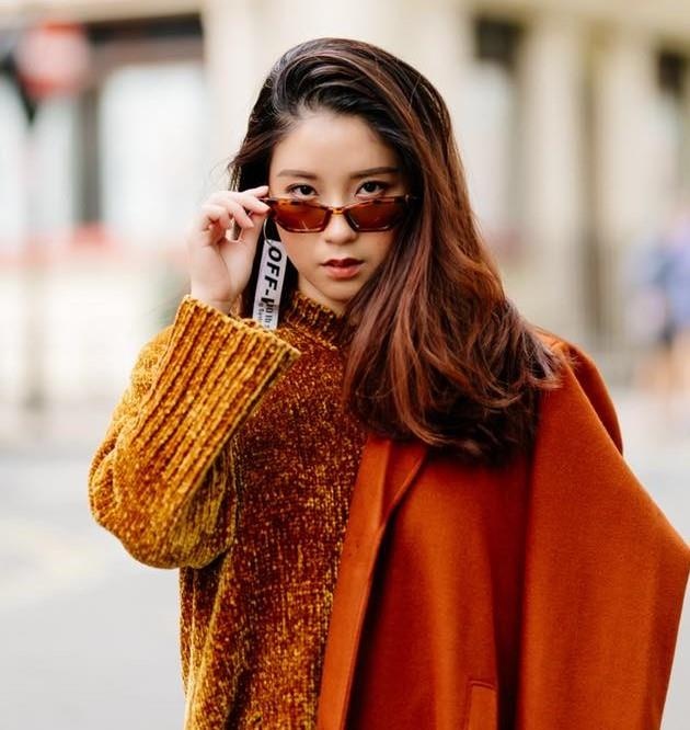 Cuu hoc sinh chuyen Amsterdam noi tieng anh 7