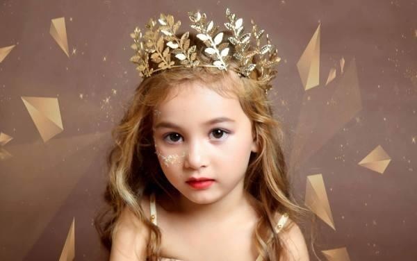 Nhung 'thien than lai' xinh dep, tai nang cua lang mau nhi Viet hinh anh