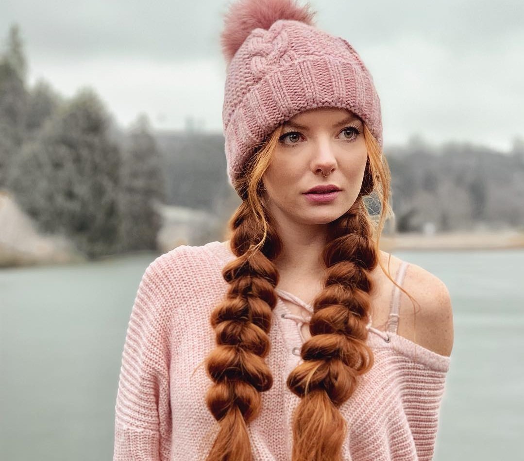 co gai duoc chu y nho so huu mai toc do anh 12