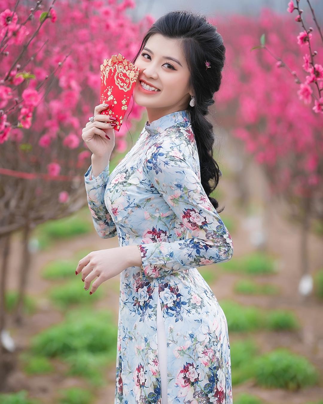 Dan hot girl tai sac ven toan cua DH Luat Ha Noi anh 14