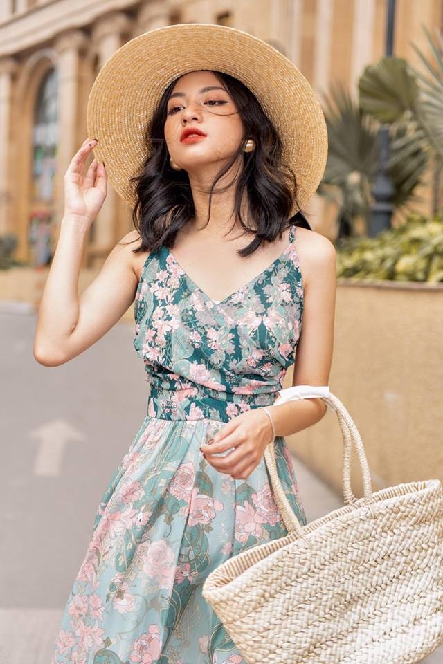 Dan hot girl tai sac ven toan cua DH Luat Ha Noi anh 2