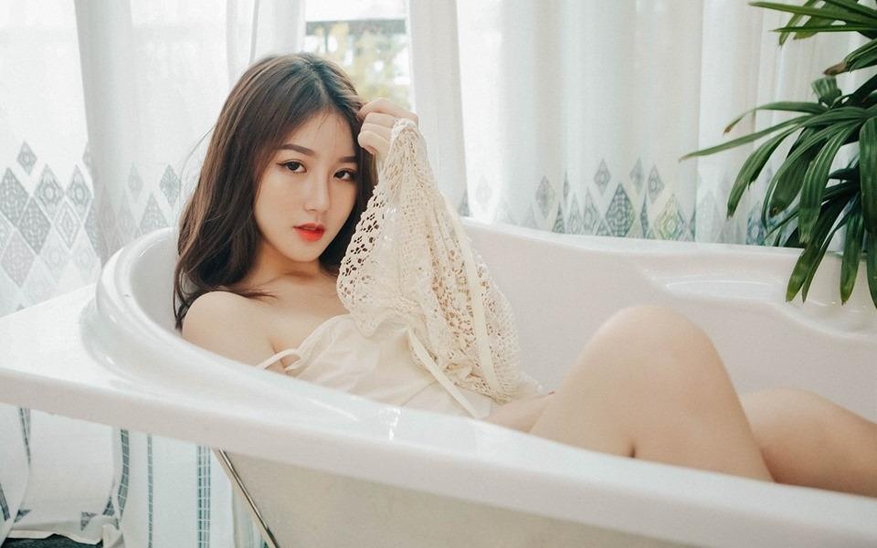 4 nu sinh chung minh nganh Thiet ke do hoa toan gai xinh hinh anh