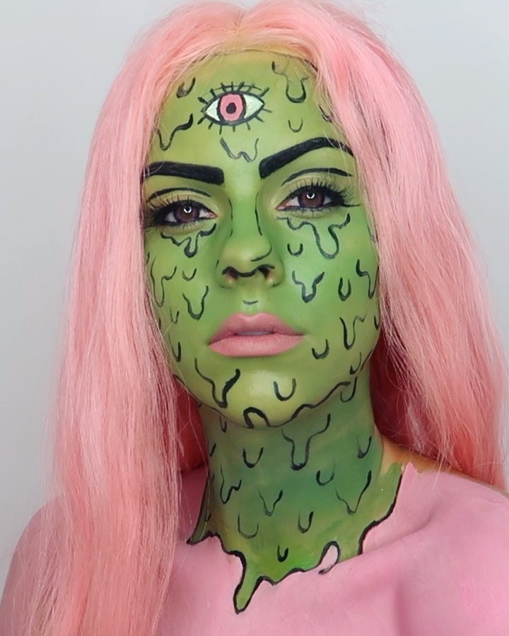 hot girl co man hoa trang halloween hut trieu view anh 10