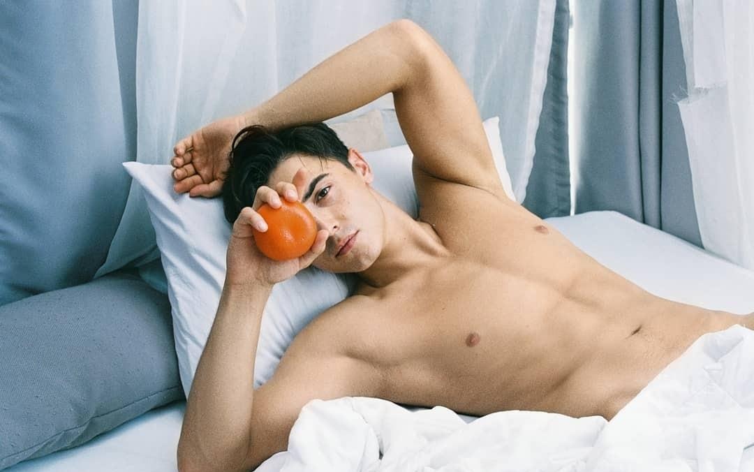 Nam chinh MV Kaity Nguyen va dan mau Nga noi tieng voi dan mang hinh anh