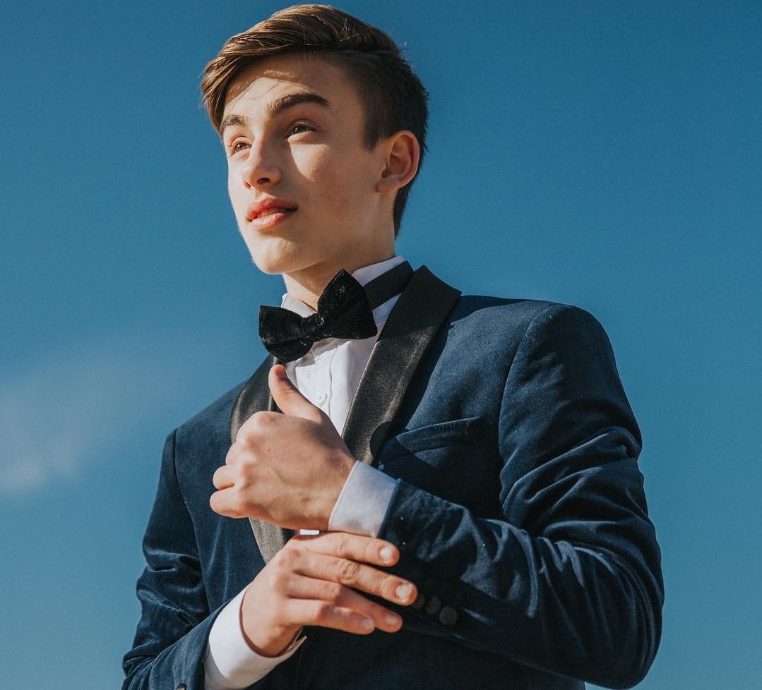 guong mat sinh nam 2003 da tai anh 4