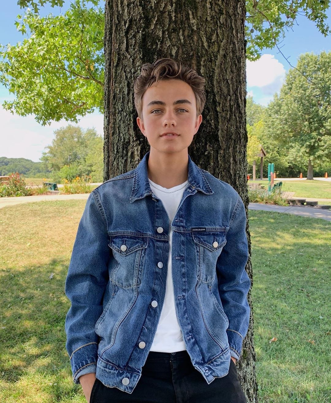 guong mat sinh nam 2003 da tai anh 11