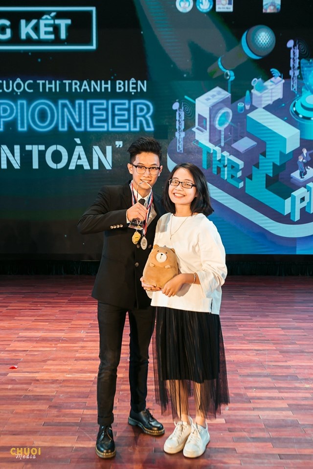 Cau thu Duc Huy anh 3