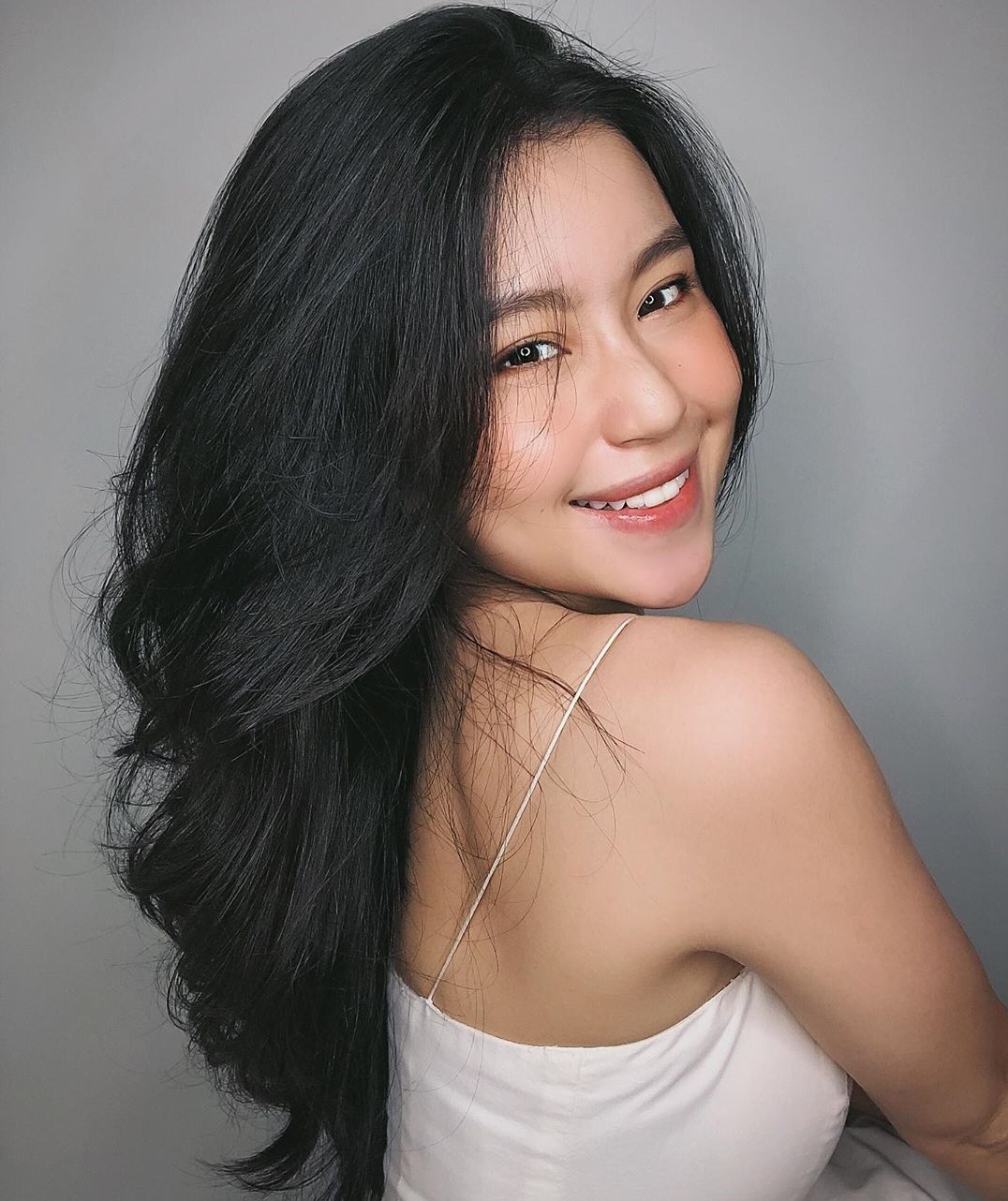 Hoi ban than vlogger dinh dam anh 12