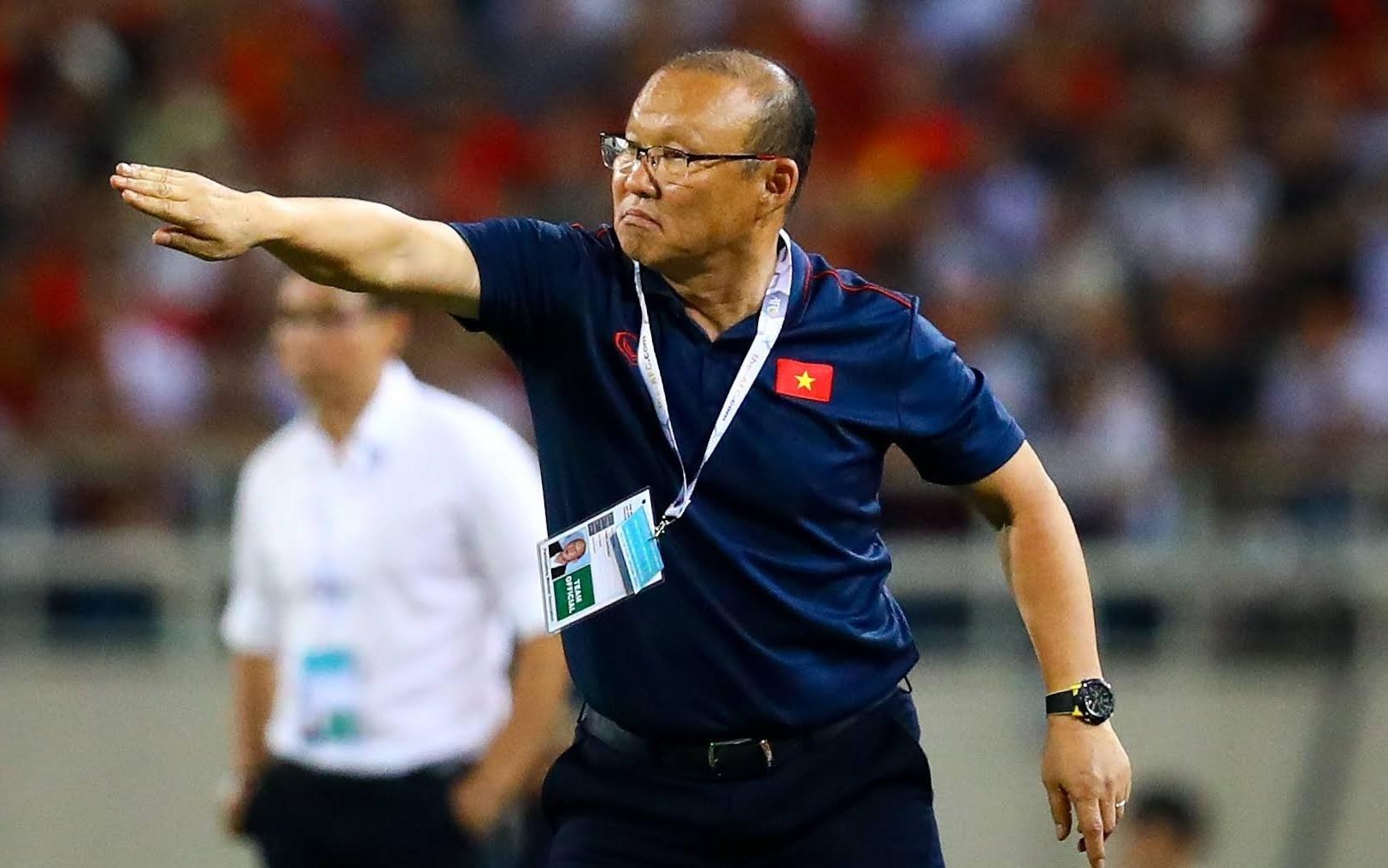 Ngay 20/11, tri an HLV Park - nguoi thay cua cac cau thu Viet Nam hinh anh