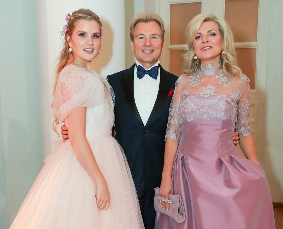 tieu thu nga da tiec truong thanh anh 6