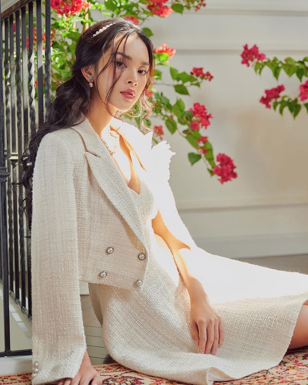 Nang tho trong MV co trang anh 10