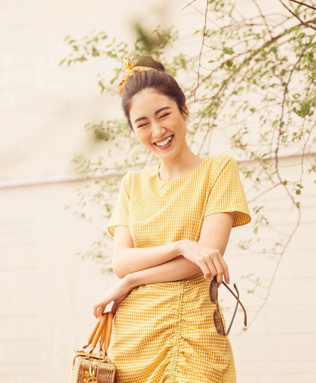 Nang tho trong MV co trang anh 20