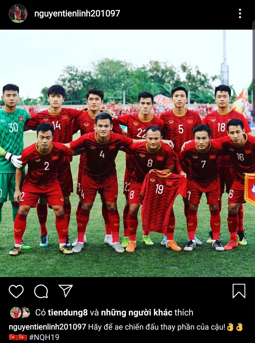 Tiến Linh động viên Quang Hải ảnh 1 Tien Linh dong vien Quang Hai anh 1