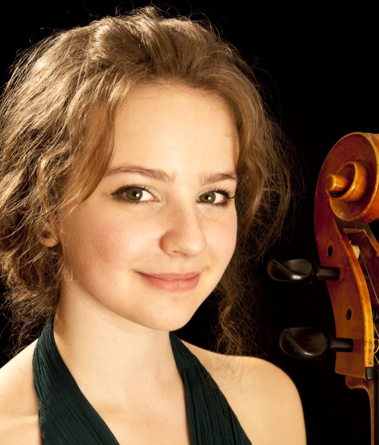 nu than Cello nuoc Anh anh 9