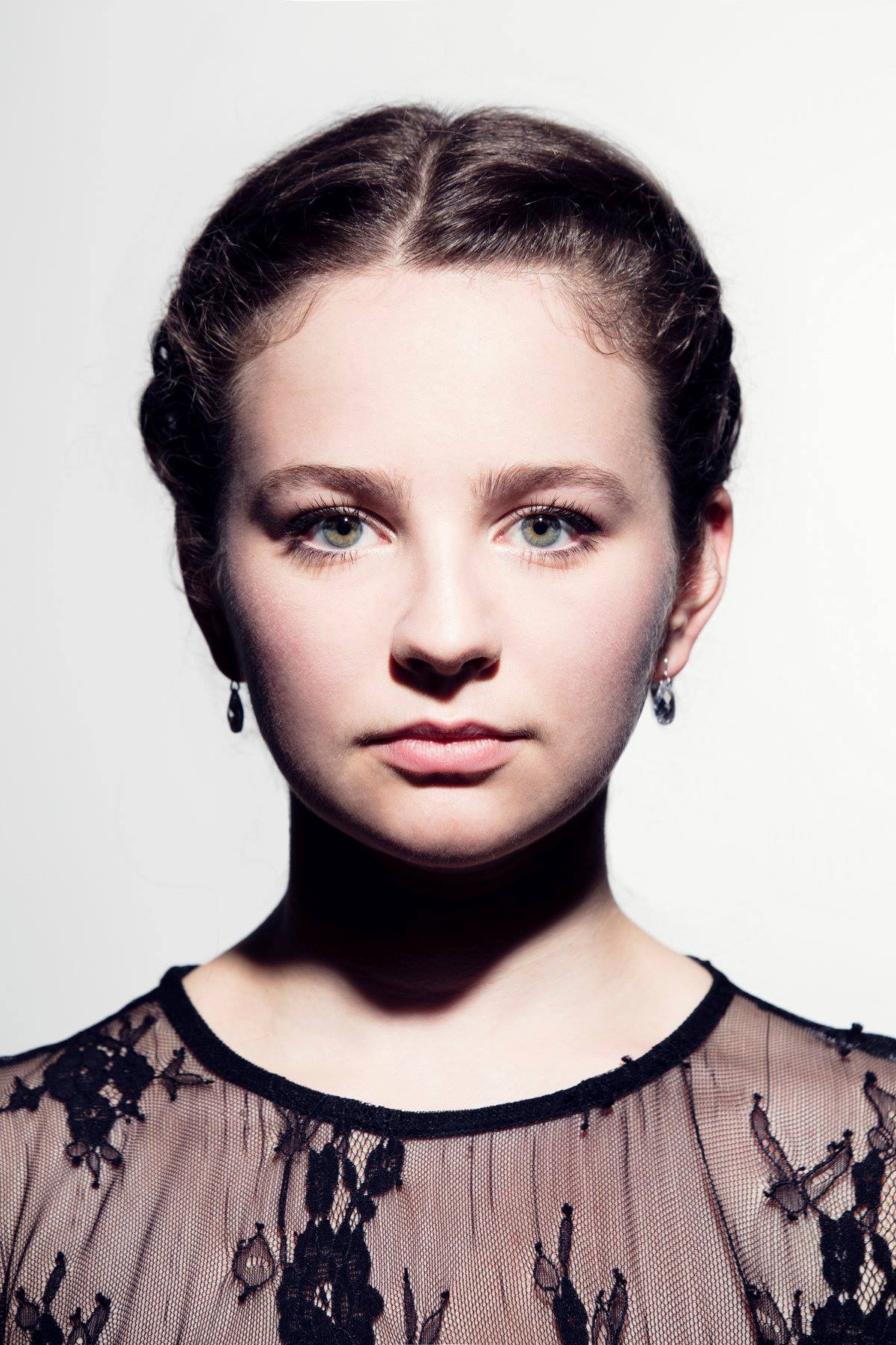 nu than Cello nuoc Anh anh 10