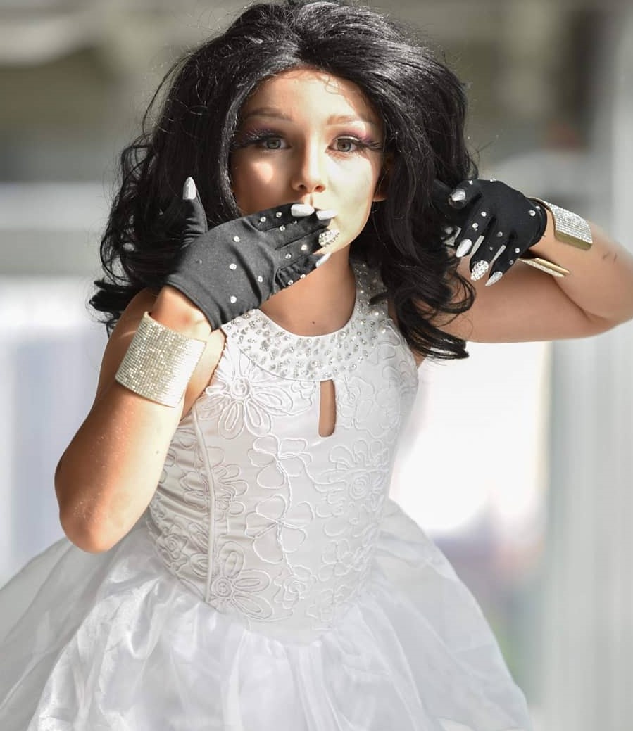 Cậu bé 10 tuổi là drag queen nổi tiếng ở Canada ảnh 8 Cau be 10 tuoi la drag queen noi tieng o Canada anh 8
