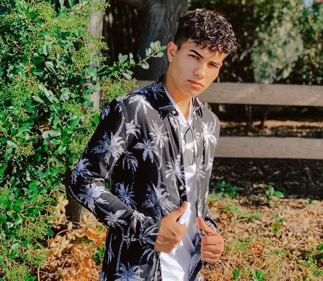 CEO 17 tuoi sang lap hai cong ty anh 5