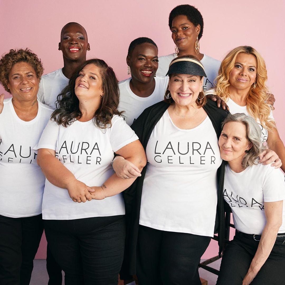 Ba me 51 tuoi giup phu nu vo gia cu trang diem anh 3