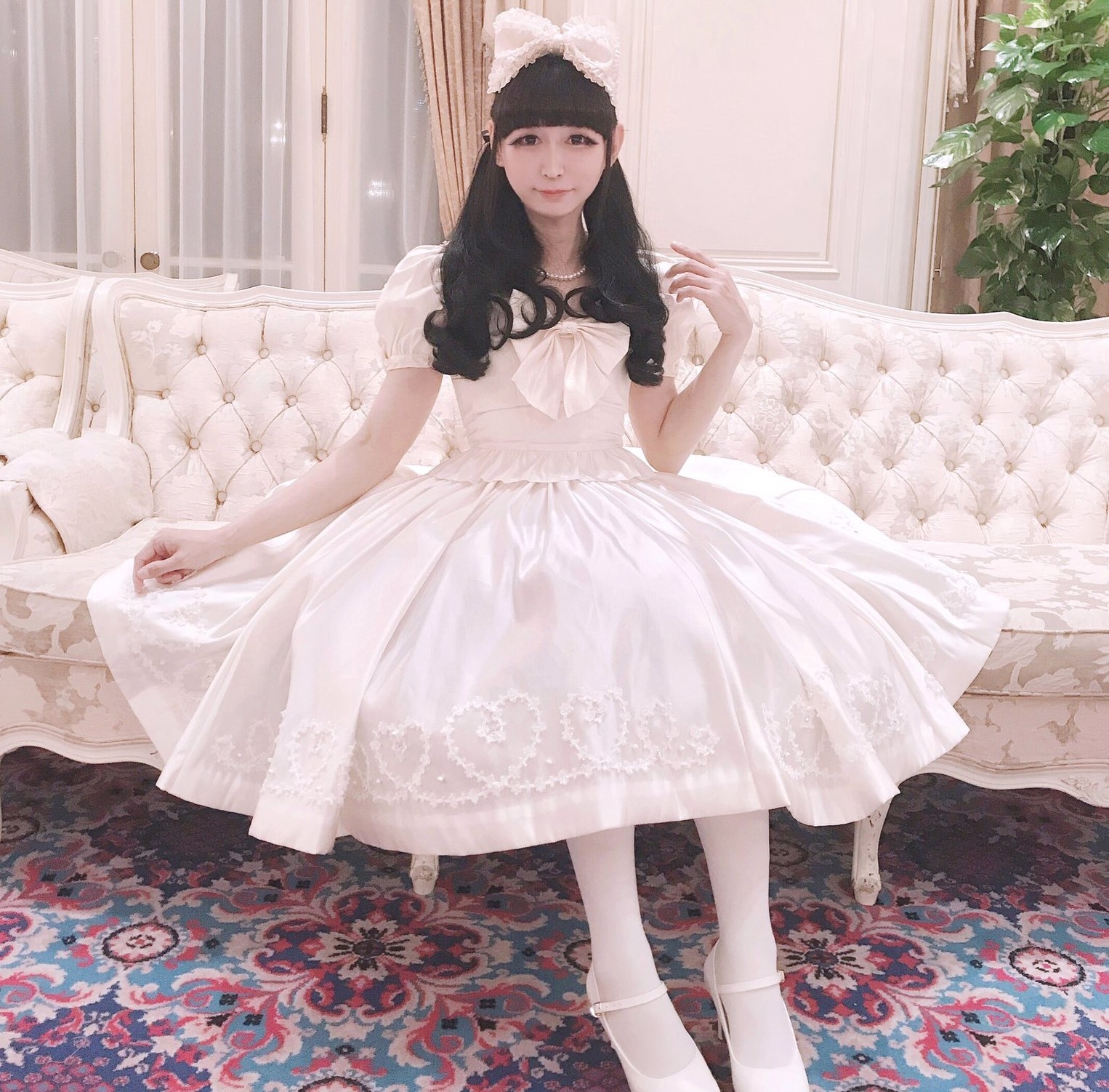 Người đàn ông 43 tuổi cosplay thành nữ sinh trung học ảnh 2 Nguoi dan ong 43 tuoi cosplay thanh nu sinh trung hoc anh 2
