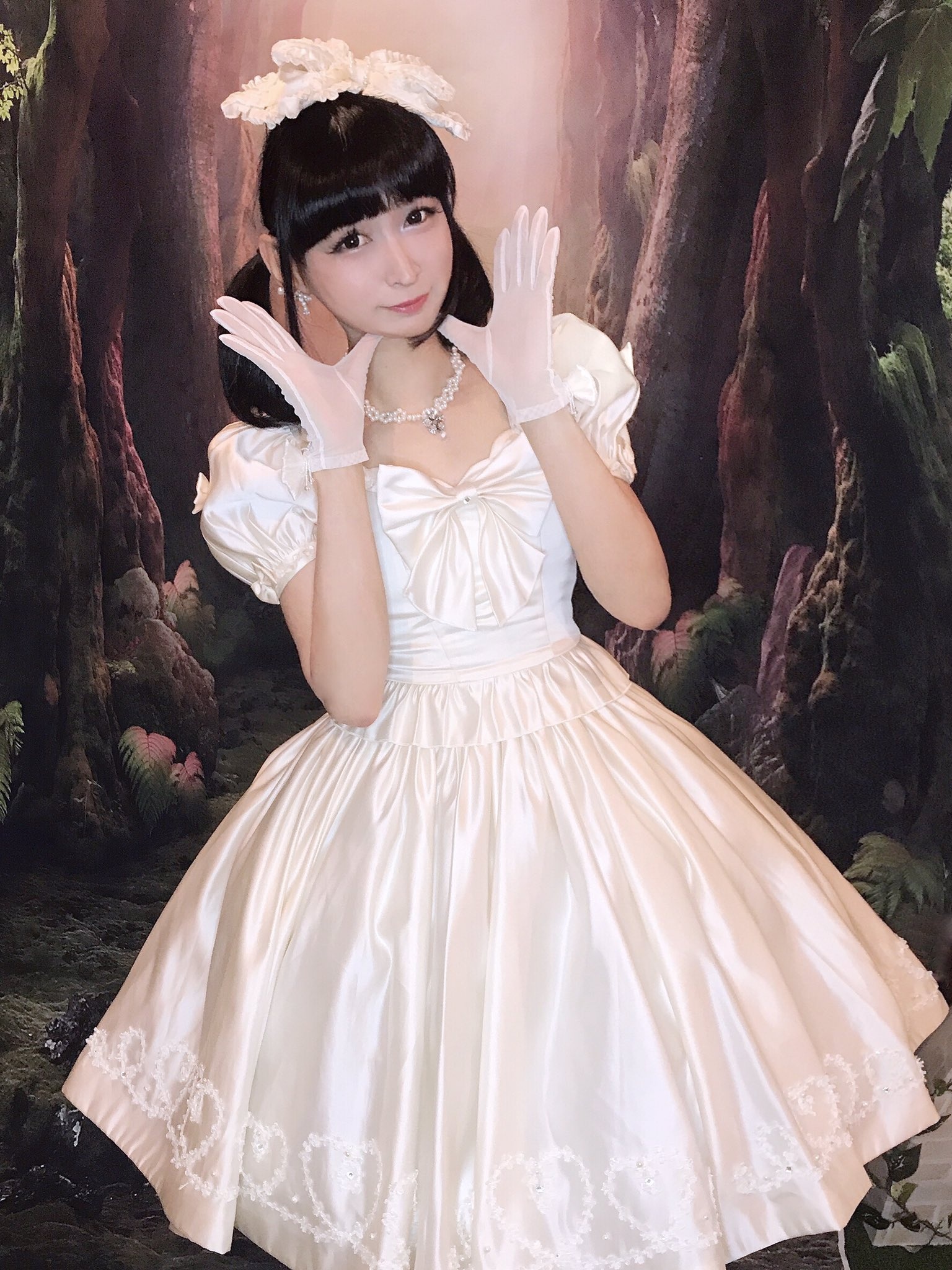 Người đàn ông 43 tuổi cosplay thành nữ sinh trung học ảnh 3 Nguoi dan ong 43 tuoi cosplay thanh nu sinh trung hoc anh 3