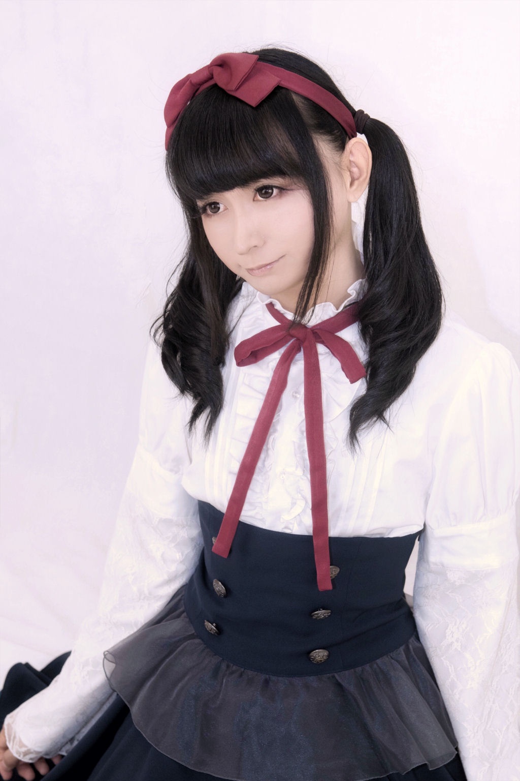 Người đàn ông 43 tuổi cosplay thành nữ sinh trung học ảnh 4 Nguoi dan ong 43 tuoi cosplay thanh nu sinh trung hoc anh 4