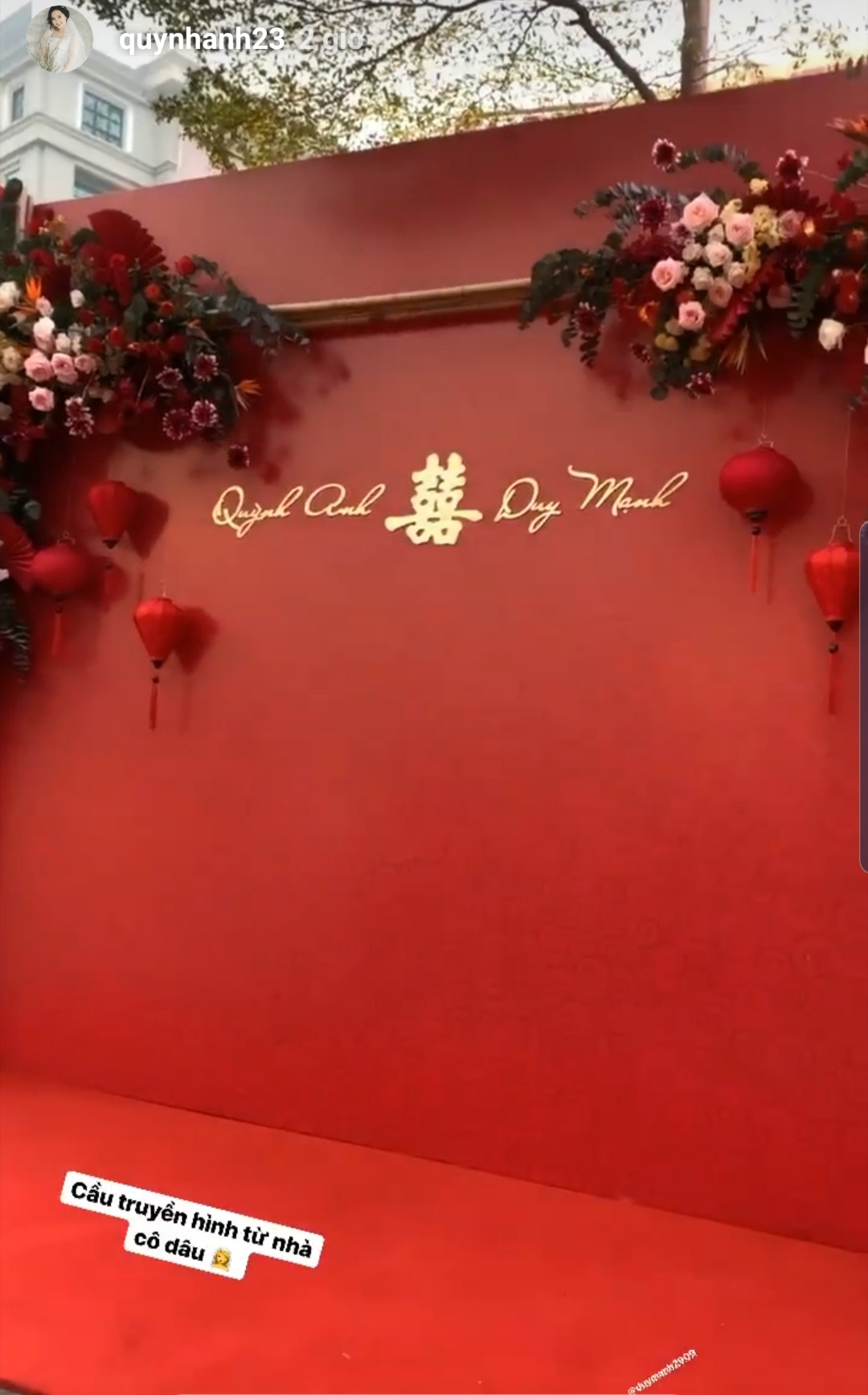 Bạn gái Duy Mạnh khoe biệt thự phủ đỏ lộng lẫy trước đám hỏi ảnh 2 Ban gai Duy Manh khoe biet thu phu do long lay truoc dam hoi anh 2