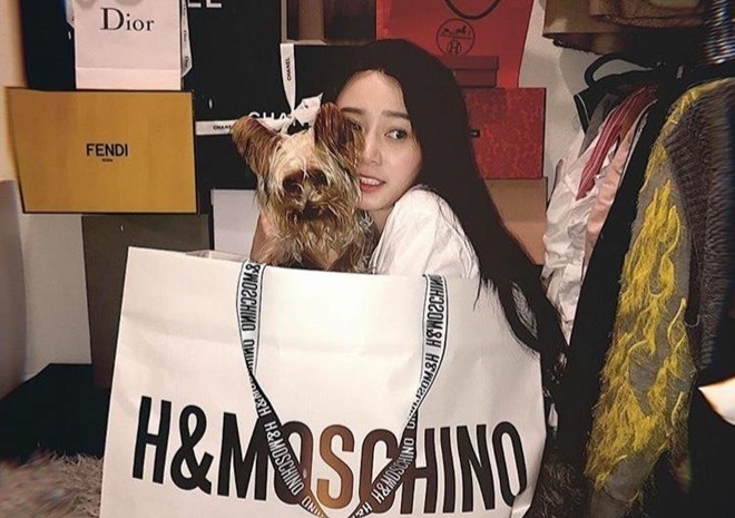 Mot ngay lam viec cua tro ly ca nhan cho gioi sieu giau hinh anh