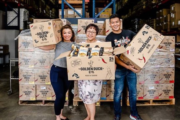 Singapore gui thong diep Valentine den doi ngu y te dang chong dich hinh anh