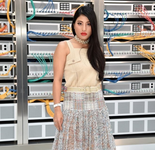 Cap chi em cong chua Thai Lan co phong cach trai nguoc nhau anh 9