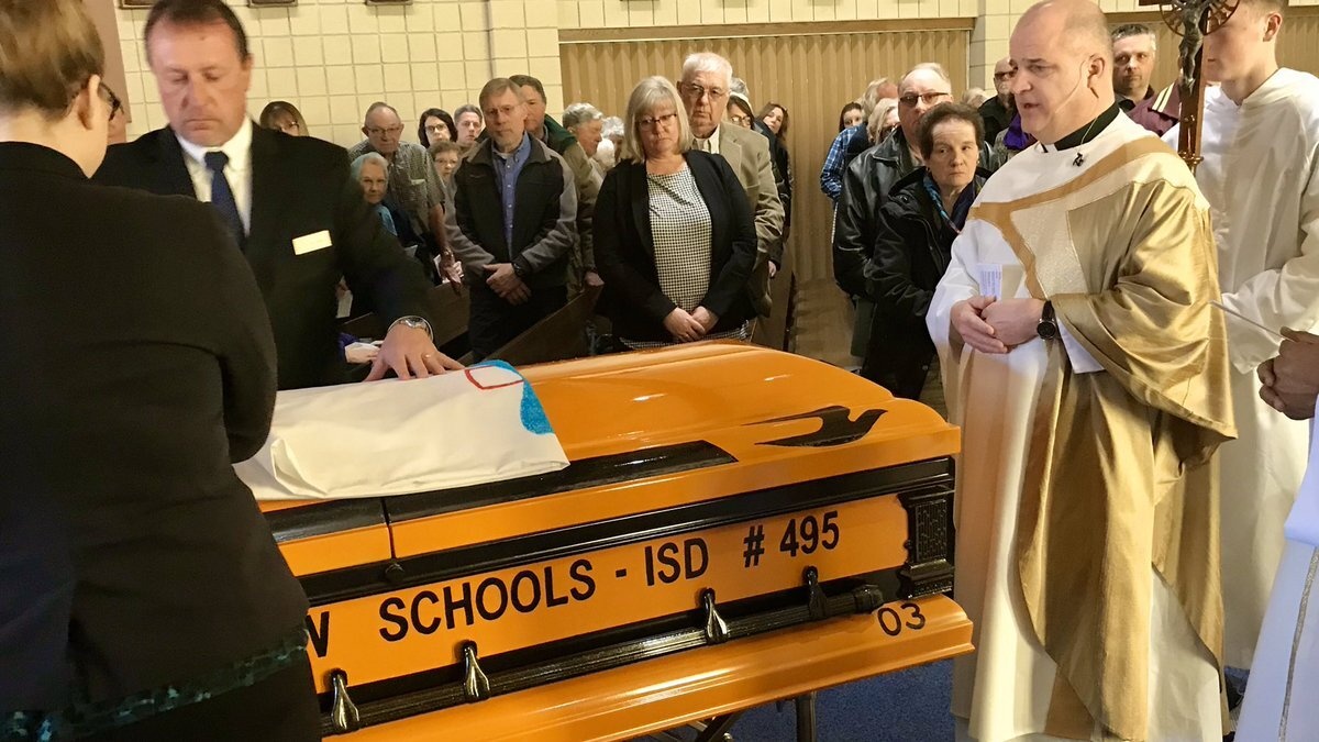 Tai xe dua ruoc hoc sinh duoc yen nghi trong quan tai co hinh xe buyt anh 2