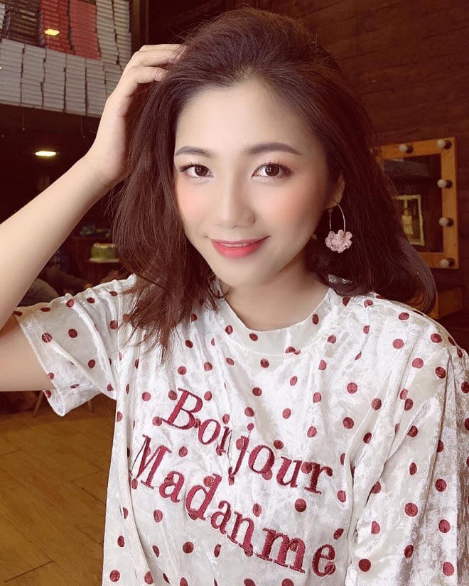 Nhan sắc hot girl quân nhân,  cảnh sát xinh đẹp được chú ý trên mạng ảnh 13 Nhan sac hot girl quan nhan,  canh sat xinh dep duoc chu y tren mang anh 13