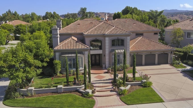 3 chang trai tu mua nha tau sieu xe khi chua day 20 tuoi anh 2