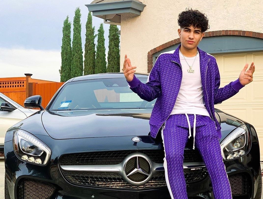 Tu mua nha, tau xe sang khi chua day 20 tuoi hinh anh