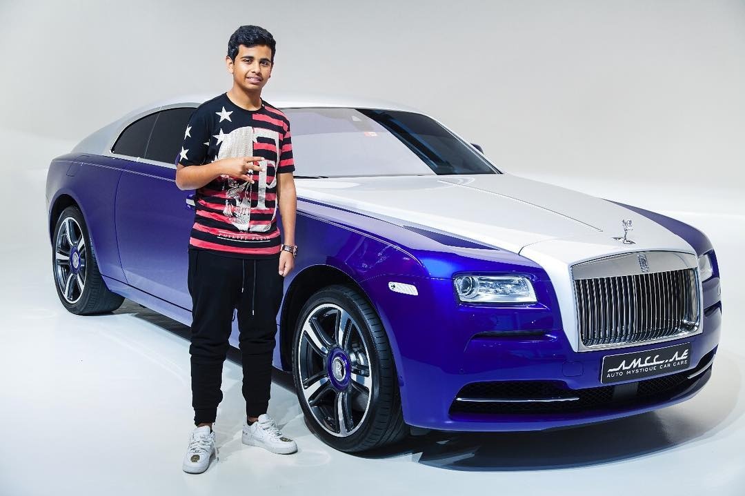 3 chang trai tu mua nha tau sieu xe khi chua day 20 tuoi anh 9