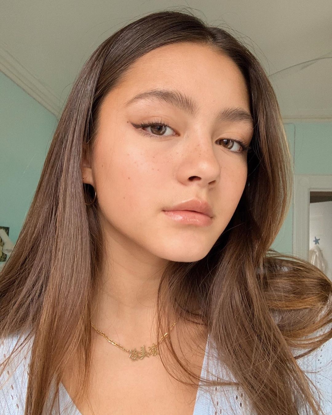 Cặp chị em người mẫu sở hữu vẻ đẹp lạ ảnh 19 Cap chi em nguoi mau so huu ve dep la anh 19