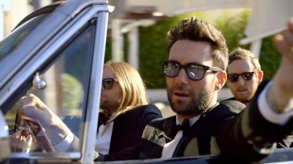 Nhung dam cuoi bat ngo duoc sao Hollywood ghe tham hinh anh