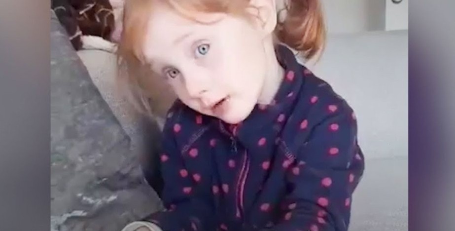 Loi giai thich dang yeu cua be gai 4 tuoi ve cach ly xa hoi hinh anh