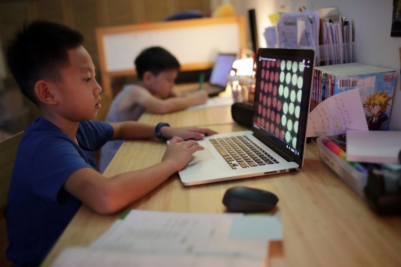 Covid-19 đang lấy đi mùa hè của học sinh trên toàn thế giới ảnh 1 Covid-19 dang lay di mua he cua hoc sinh tren toan the gioi anh 1