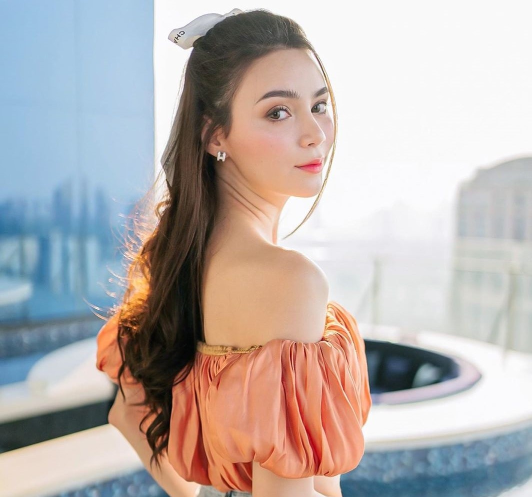 Ve dep khong ti vet cua hot girl lai Thai Thuy Si anh 6